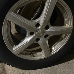 225/65R17 スタッドレスタイヤ　ハリアー等