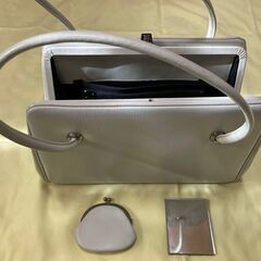 ハンドバッグ３　未使用品
