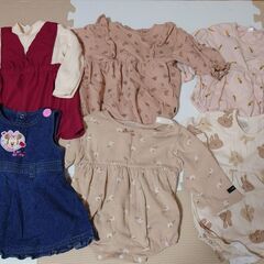 秋冬用ロンパースまとめ売り　女の子　70〜80cmの画像