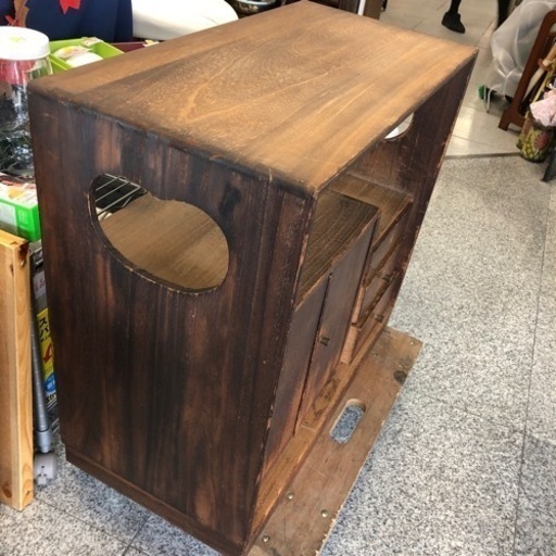 【引取先決まりました】飾り棚　アンティーク 引き取り先決まりましたびっくり商品続々入荷中！アンティーク