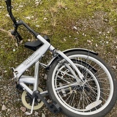 折りたたみ自転車の画像