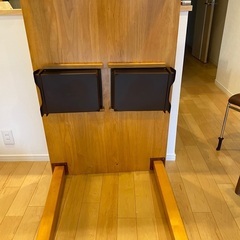 ダイニング　テーブルの画像