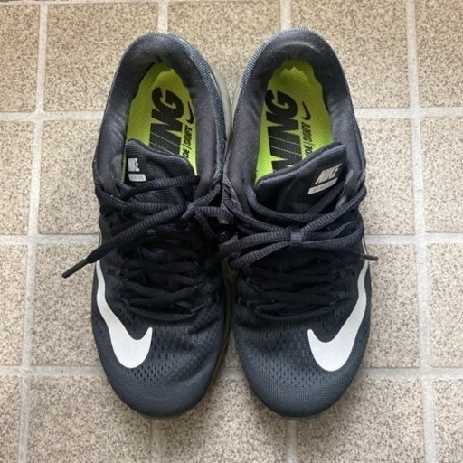 NIKEエアマックス23.5