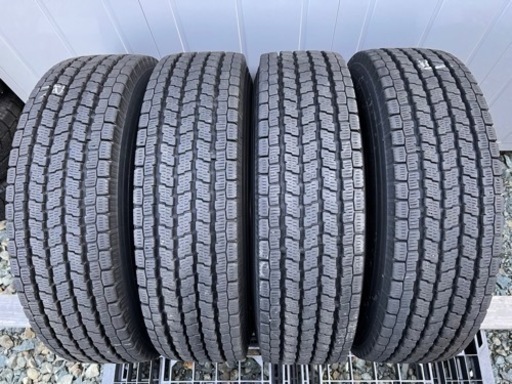 195/80R15 107/105L LTヨコハマ iG91 スタッドレス 溝あり ハイエース　キャラバン