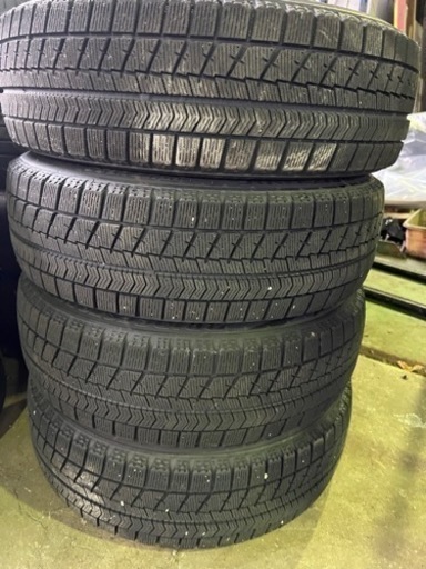 175/65r15 スタッドレス　ブリヂストンVRX