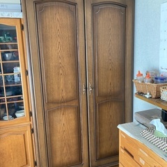 府中家具「桐製ワードローブ」