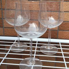 ワイングラス さしあげます