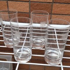 ミニグラス、さしあげます