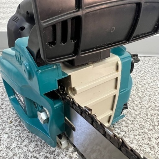 makita  マキタ　エンジンチェーンソー　ME230T
