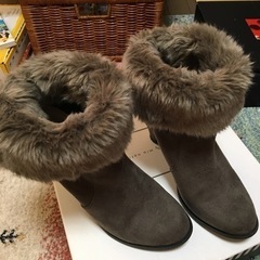 オンワード樫山　ショートブーツ　美品　ボアの画像