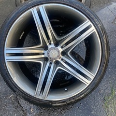 アルミホイール　タイヤ　ベンツの画像