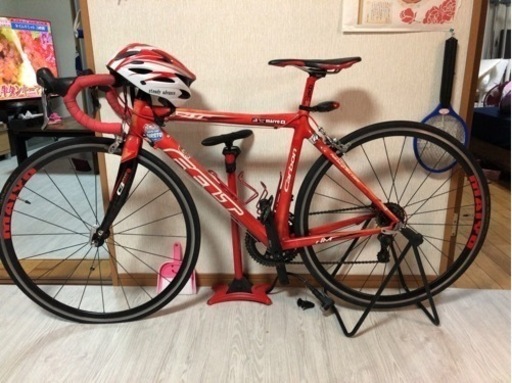 ロードバイク(カーボン、ヘルメット、チューブ付き)