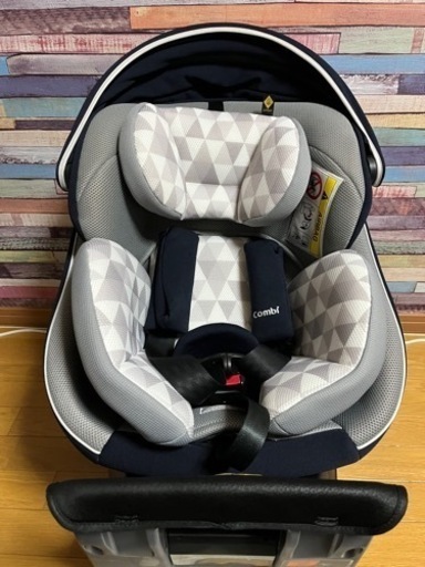 【値下げしました】　チャイルドシート　コンビ