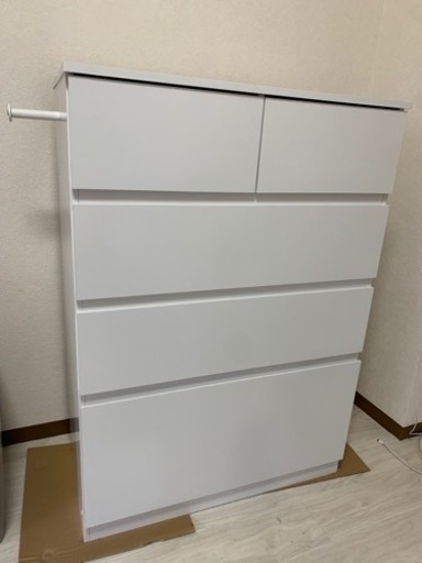 取引中【LOWYA 新古品】収納チェスト 幅80, 奥行42, 高さ112 値段交渉可能