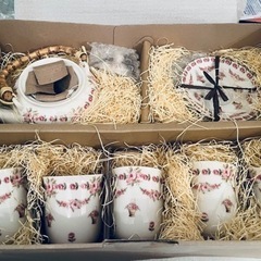 ロイヤルアーデン バラ柄 茶器セットの画像