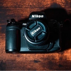 Nikon F100