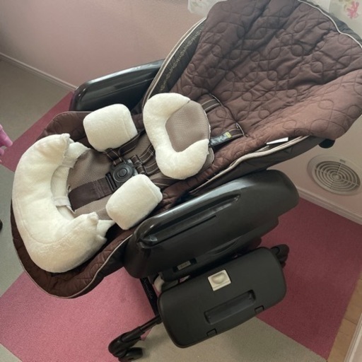 ［値下げ］コンビ　電動バウンサー