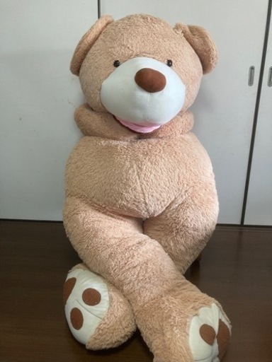 特大くまのぬいぐるみ