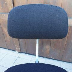 Jorgen Rasmussen(ヨルゲン・ラスムッセン)デザイン KEVI Chair