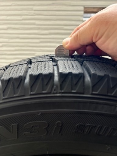 ホイール付きスタッドレスタイヤ 195/65R15