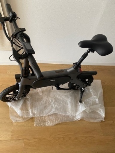 12インチ電動アシスト自転車　折り畳み電動アシスト自転車