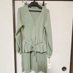 【タグ付き】GRL ペプラム トップス スカート ニットセットアップ Sの画像