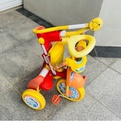 アンパンマン三輪車の画像