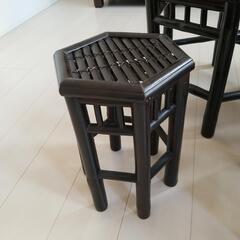 【最終処分品】バリ雑貨 木製（天板竹製）テーブル、花台5点セットの画像