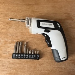 電動ドライバー（USB充電式）+ ビット10種類セット
