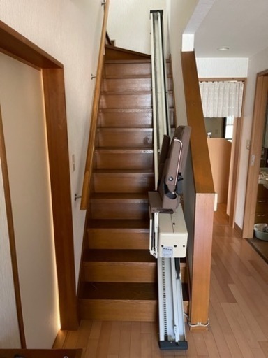 楽ちん号 大同工業 いす式階段昇降機 介護用エレベーター 直線型 長さ4130mm KS6-5910