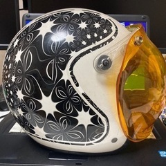 メーカー不明　ヘルメット　サイズMかLの画像