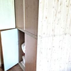 木目調　扉付き物入れ (布団等)２個セット（一個のみは2800円）の画像