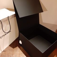 シャネル　空き箱 （大型） CHANELの画像