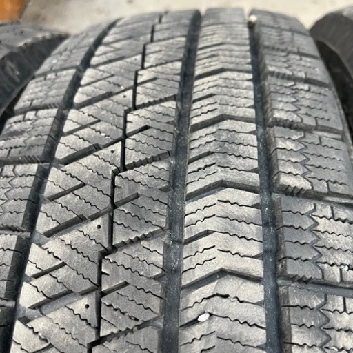 極上タイヤ　BRIDGESTONE ブリヂストン　ブリジストン VRX2 185/65R15 スタッドレス タイヤ　2019年製　15