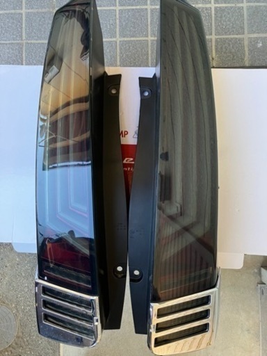 ROWEN Valenti コラボ LED ブリリアントテールランプ ノア ヴォクシー エスクァイア 80系 LED BRILLIANT TAILLAMP REVO ローウェン ヴァレンティ アベスト製リフレクター