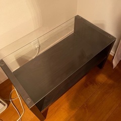 ガラステーブル