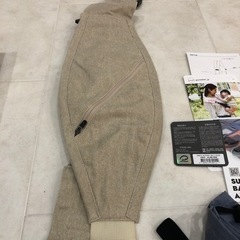 グスケット　抱っこ紐　正規品　ベージュの画像