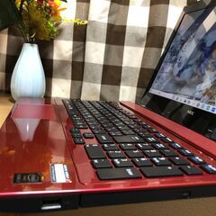 💗新品バッテリー付き！Ａ級美麗品高速i5第5世代Webカメラ内蔵・Win11・Win10選択可能！Office2021・爆速SSD240GB/メモリ8GB💗人気のクリスタルレッド/15.6ｲﾝﾁ/無線ＬＡＮ/ＤＶＤ・ＣＤ再生ソフト付　No.2211006の画像