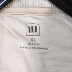 白パーカーの画像