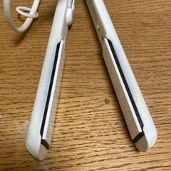 【引き取り手決定】サロニア　ヘアアイロンの画像