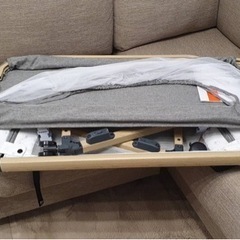 折りたたみベビーベッドの画像