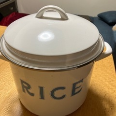 ホーロー　お米ストッカー