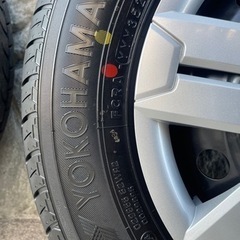 【決まりました】ダイハツ新型アトレー純正タイヤ，ホイール新車外し品です。バリ山、送料無料でお届けできますの画像