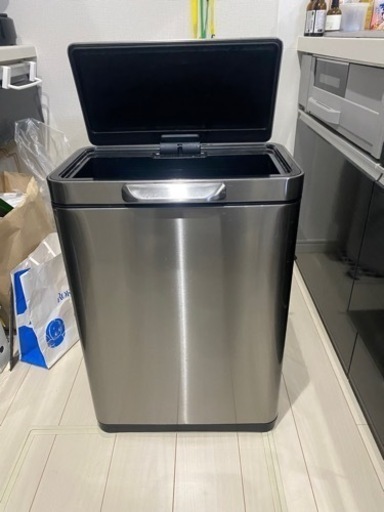 EKO 自動で蓋が開くゴミ箱　充電式　45リットル