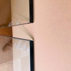 厚さ約8ミリ　ガラス　穴ありの画像