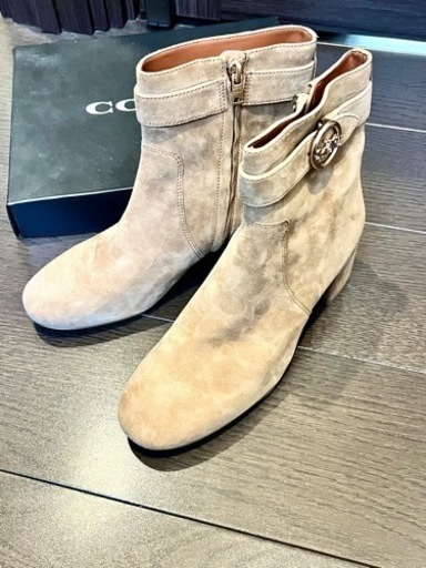 COACH コーチ ショートスウェードブーツ サイズ8C(25cm) 新品未使用