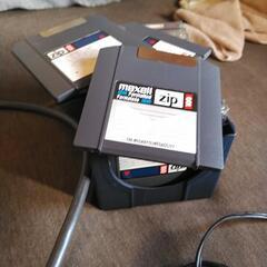 イオメガ　iomega zip driveの画像