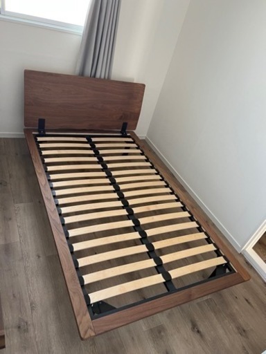 無印良品　セミダブル　ベッドフレーム　ヘッドボード付き　ウォールナット