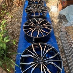 レオニス　LV 18インチ　アルミホイール