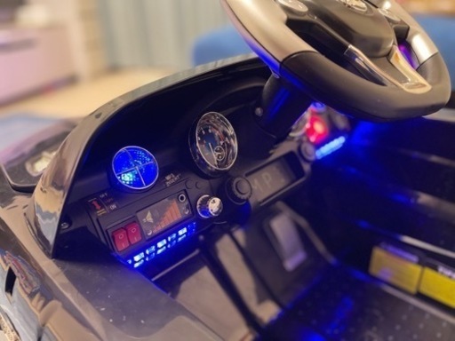 乗用ラジコンカー　ベンツ